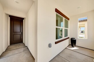 2162 W Solo Wy in Hanford, CA - Building Photo - Building Photo