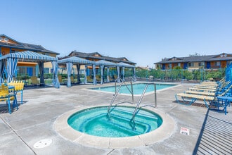 Golden Sands Apartments in Victorville, CA - Building Photo - Building Photo