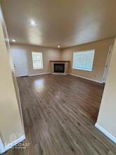 6314 SW Harbor Ave in Lincoln City, OR - Building Photo - Building Photo