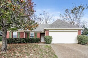 6848 Stevenwoods Ave in Memphis, TN - Building Photo