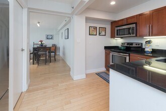 1600 Beacon St, Unit 703 in Brookline, MA - Building Photo - Building Photo