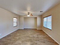 8260 Celina Hills St in Las Vegas, NV - Building Photo - Building Photo