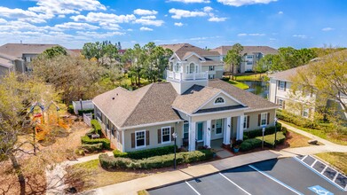 Wickham Club in Melbourne, FL - Foto de edificio - Building Photo