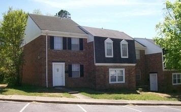 Westchester Square and Williamsburg Village in Danville, VA - Building Photo - Building Photo