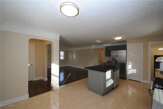 26650 Detroit Rd in Westlake, OH - Building Photo - Building Photo