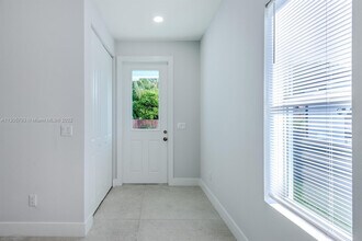 513 6th Ave S in Lake Worth Beach, FL - Building Photo - Building Photo