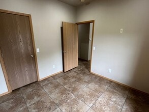 103 S Cleveland Ave in Russellville, AR - Building Photo - Building Photo