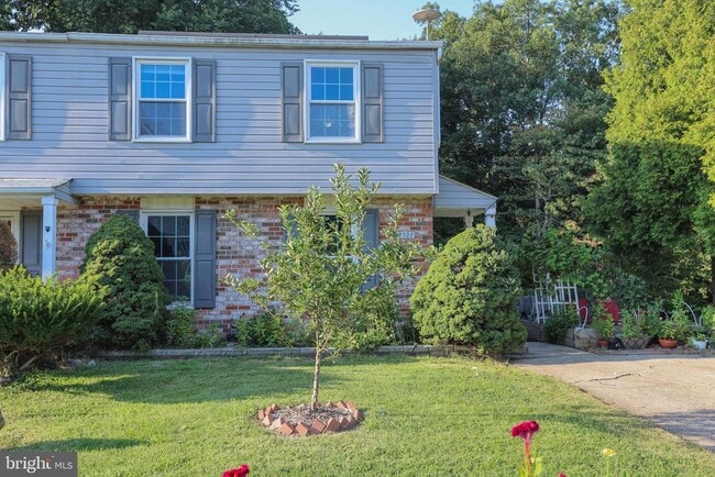 property at 4328 Hallfield Manor Dr