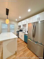 9 Bartlett St in Somerville, MA - Building Photo