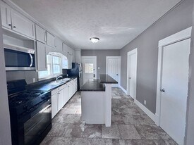 4406 S 38th St in Omaha, NE - Building Photo