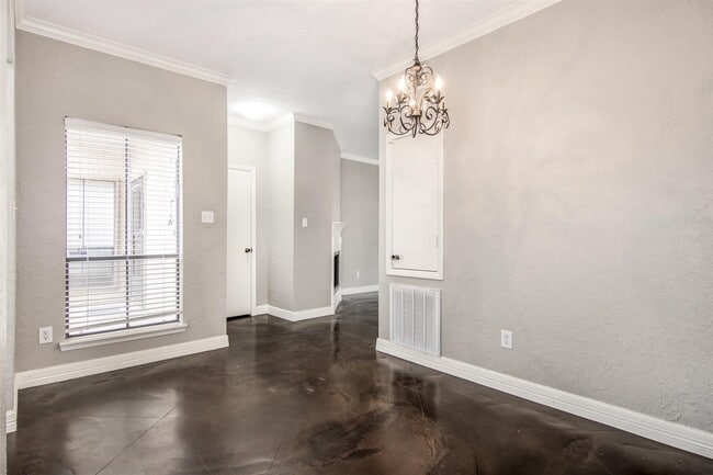 property at 5001 Lamonte Ln