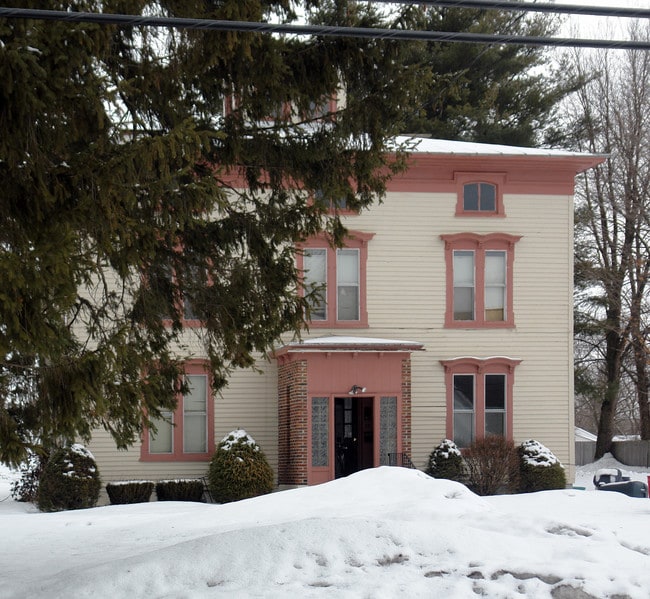 937 Floyd Ave in Rome, NY - Building Photo - Building Photo