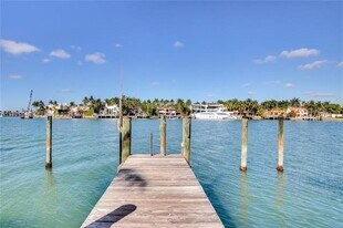 257 N Coconut Ln in Miami Beach, FL - Building Photo