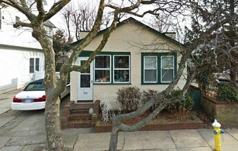 83 Mineola Ave in Point Lookout, NY - Building Photo - Building Photo