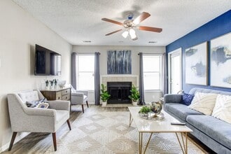 Lyric on Bell in Antioch, TN - Building Photo - Building Photo