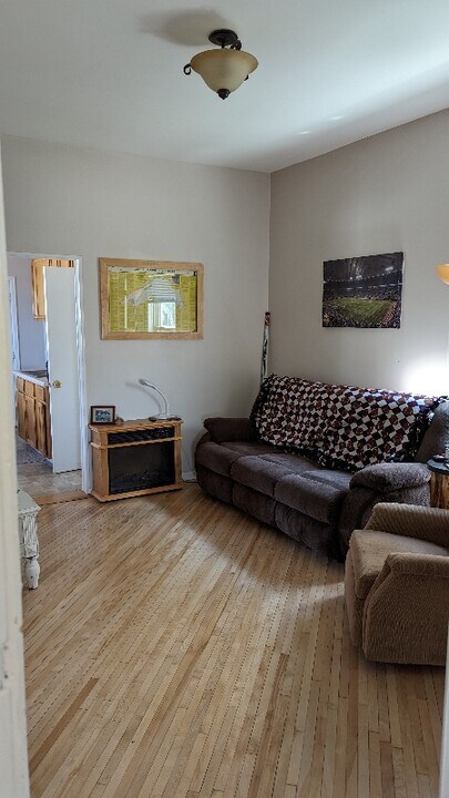 2241 W 11th St in Duluth, MN - Building Photo
