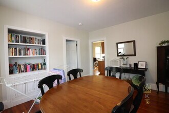 39 Foster St, Unit 1 in Boston, MA - Foto de edificio - Building Photo
