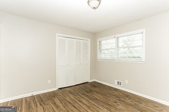 6199 Miranda Ct in Douglasville, GA - Building Photo - Building Photo