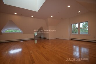 10 Selkirk Rd, Unit 4 in Boston, MA - Building Photo - Building Photo