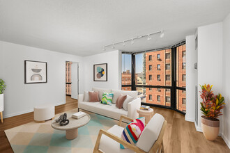 1111 N. Dearborn St. in Chicago, IL - Building Photo - Building Photo
