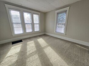 911 S Mason St in Bloomington, IL - Building Photo - Building Photo