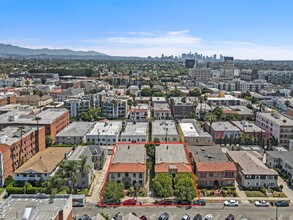 624-630 S Dunsmuir Ave in Los Angeles, CA - Building Photo - Primary Photo