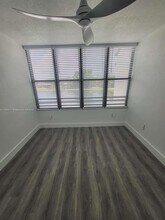 1236 N Hiatus Rd in Pembroke Pines, FL - Building Photo - Building Photo