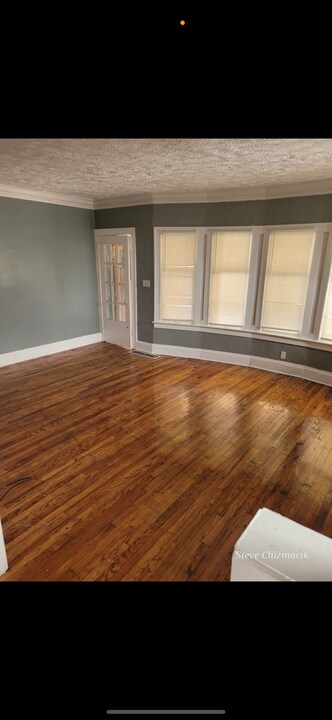 3685 E 146th St, Unit Downstairs in Cleveland, OH - Building Photo