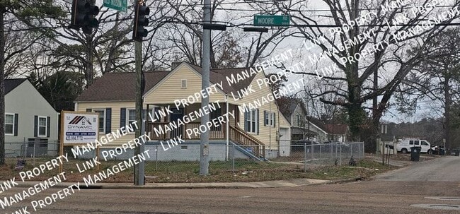 property at 129 N Moore Rd