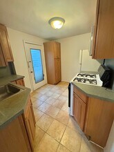 1078 E Main St in Stamford, CT - Building Photo - Building Photo