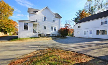23-25 Clark Pl in Mahopac, NY - Foto de edificio - Building Photo