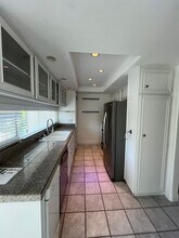 18733 Racquet Ln in Huntington Beach, CA - Building Photo - Building Photo