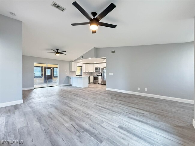 1203 SE 22nd Ave