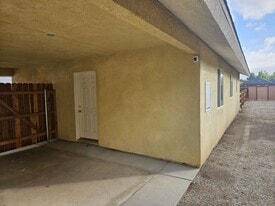 17960 Swaps Ct in Tehachapi, CA - Building Photo