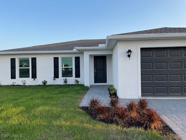 1724 NW 13th Terrace in Cape Coral, FL - Foto de edificio - Building Photo