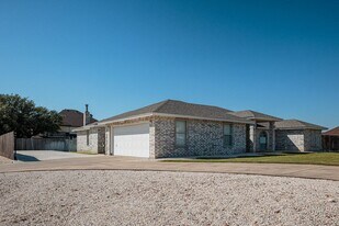 107 Timber Rock Dr in Del Rio, TX - Building Photo