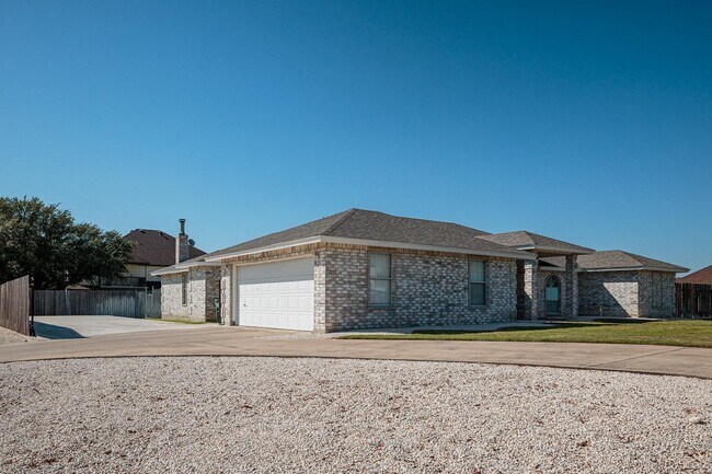 107 Timber Rock Dr in Del Rio, TX - Building Photo - Building Photo