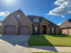 3585 Canyon Ln in Beaumont, TX - Building Photo