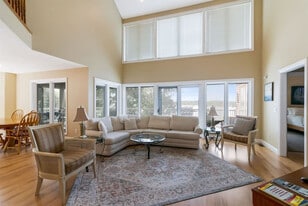 140 Crane Ln in Cadiz, KY - Building Photo