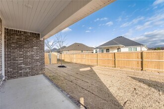 4604 W Aurora St in Fayetteville, AR - Building Photo - Building Photo