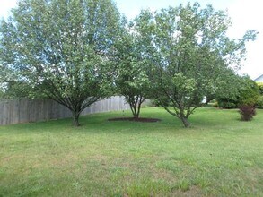 3828 Woods Edge Rd in Columbia, MO - Building Photo - Building Photo