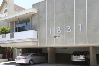 1831 Parnell Ave in Los Angeles, CA - Building Photo - Building Photo