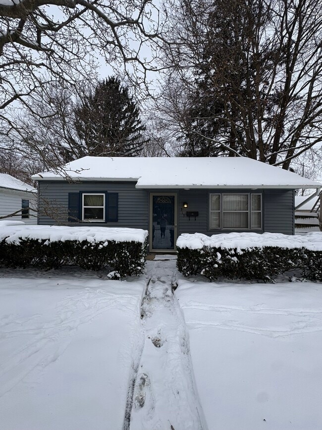 property at 313 E North St