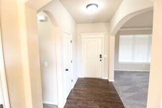20638 Frontier Pl in Harrah, OK - Building Photo - Building Photo
