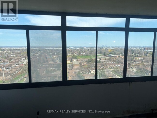 property at 18 Knightsbridge Rd