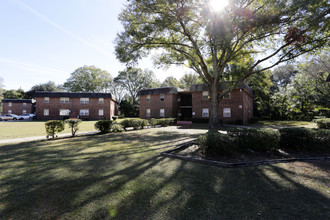 Huron-Sophia Apartments in Jacksonville, FL - Building Photo - Building Photo