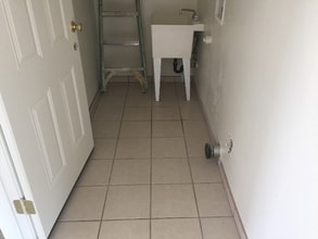 1141 Calle Carmelita in Rio Rico, AZ - Foto de edificio - Building Photo