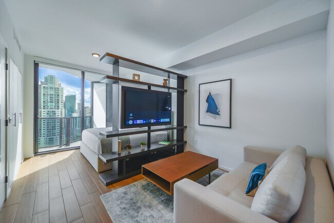 398 NE 5th St in Miami, FL - Building Photo - Building Photo
