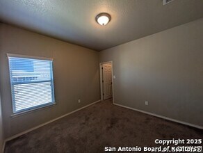 1326 Crow Ct in San Antonio, TX - Building Photo - Building Photo