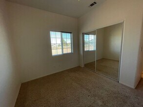 8130 5th Ave in Hesperia, CA - Building Photo - Building Photo